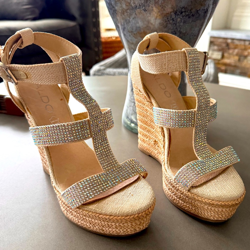Aldo Platform Wedge Sandals with iridescent stones. Size 6.